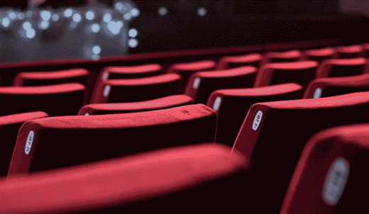 poltrone rosse del cinema